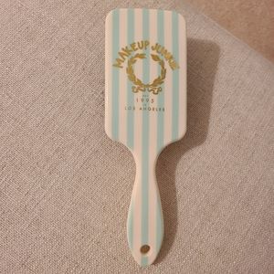 Makeup Junkie Paddle Brush